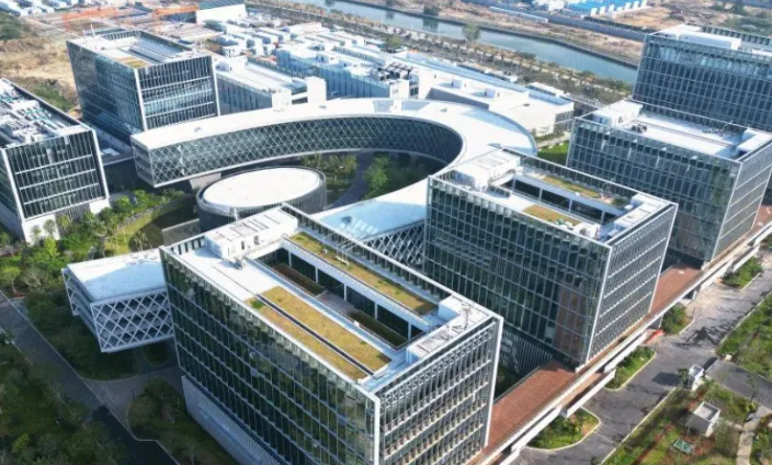 户外广告牌常见故障诊断与维修方案：结构安全与画面维护技术指南